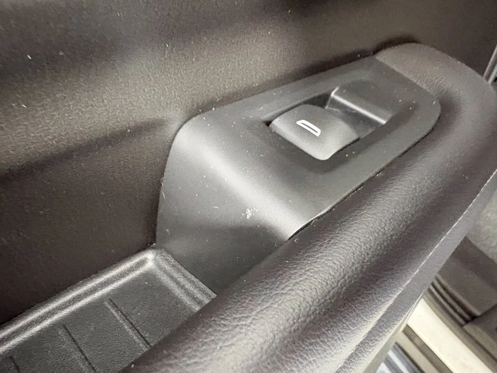 Used 2021 SUMMIT WHITE Chevrolet LS image 42