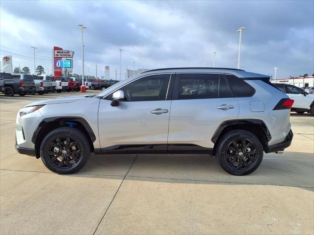 Certified Used 2022 SILVER SKY METALLIC Toyota  image 9