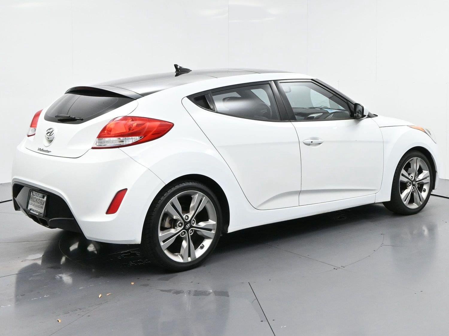 Used 2017 Century White Hyundai Value Edition image 6