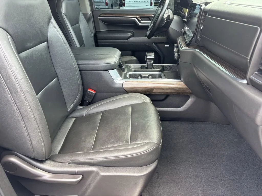 Used 2023 Summit White Chevrolet LT Trail Boss image 21