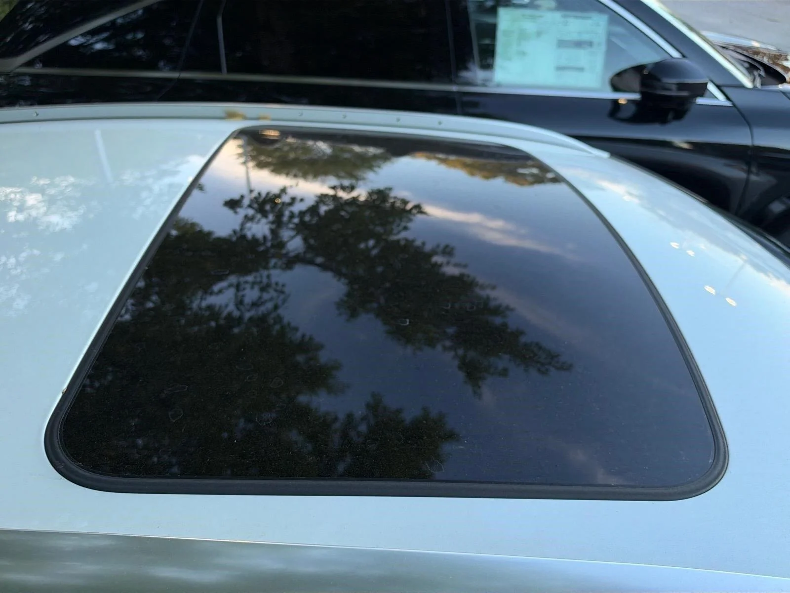 Used 2020 Eminent White Pearl Lexus UX 250h image 19