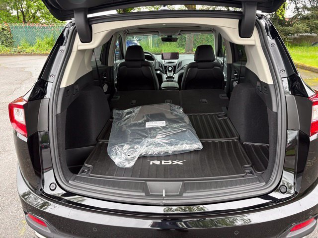 New 2026 Majestic Black Pearl Acura Technology Package image 24