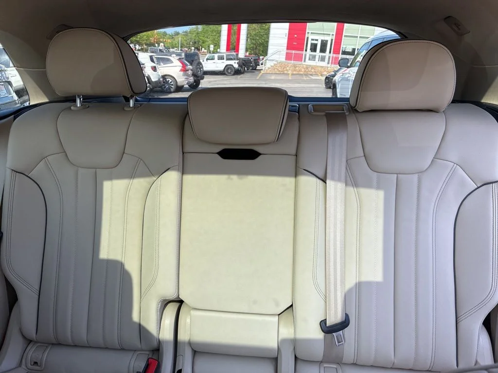 Used 2023 White Audi 55 Premium image 16