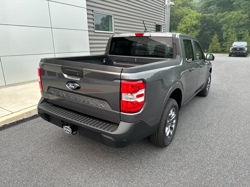 New 2026 Carbonized Gray Metallic Ford XLT image 18