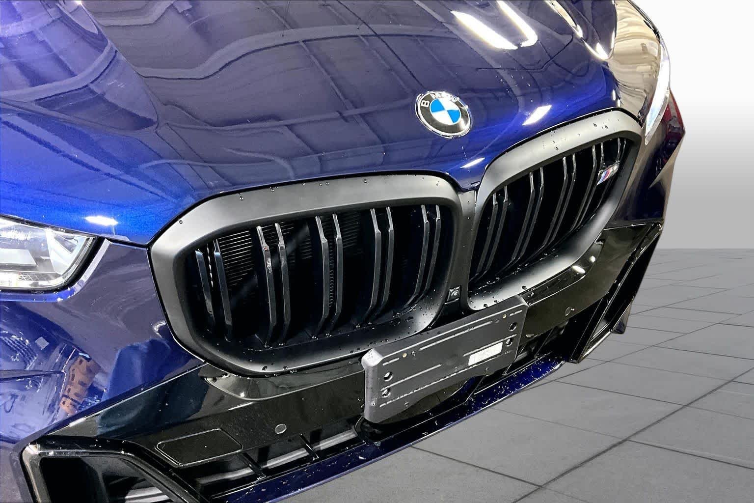 Used 2025 Tanzanite Blue II Metallic BMW M60i image 30