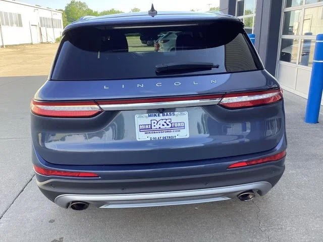 Used 2022 Blue Lincoln Standard image 11