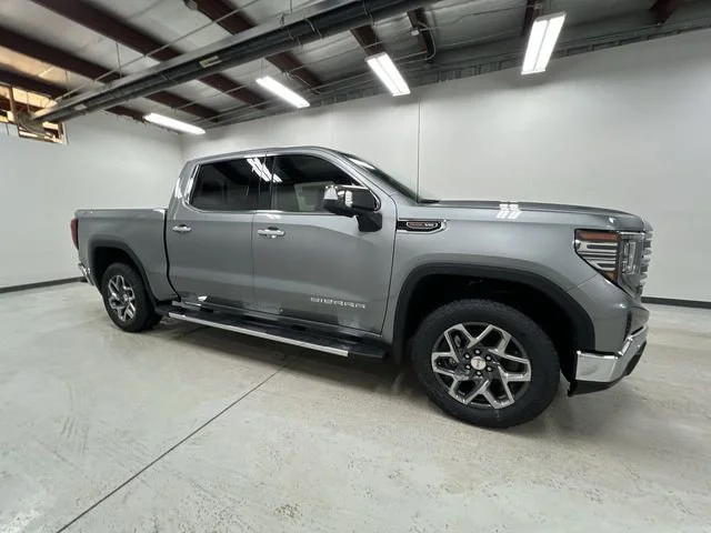 2026 GMC Sierra 1500 SLT - Photo 9