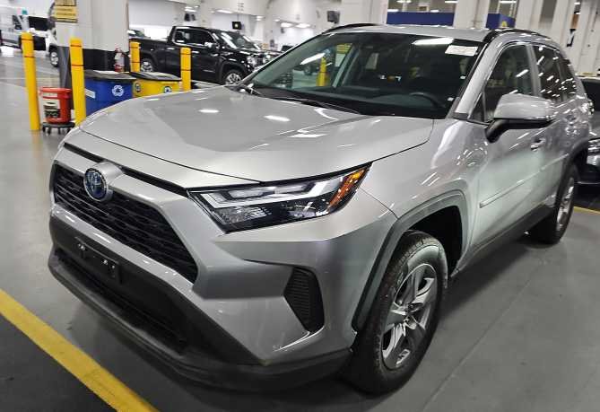 2023 Toyota RAV4 Hybrid LE
