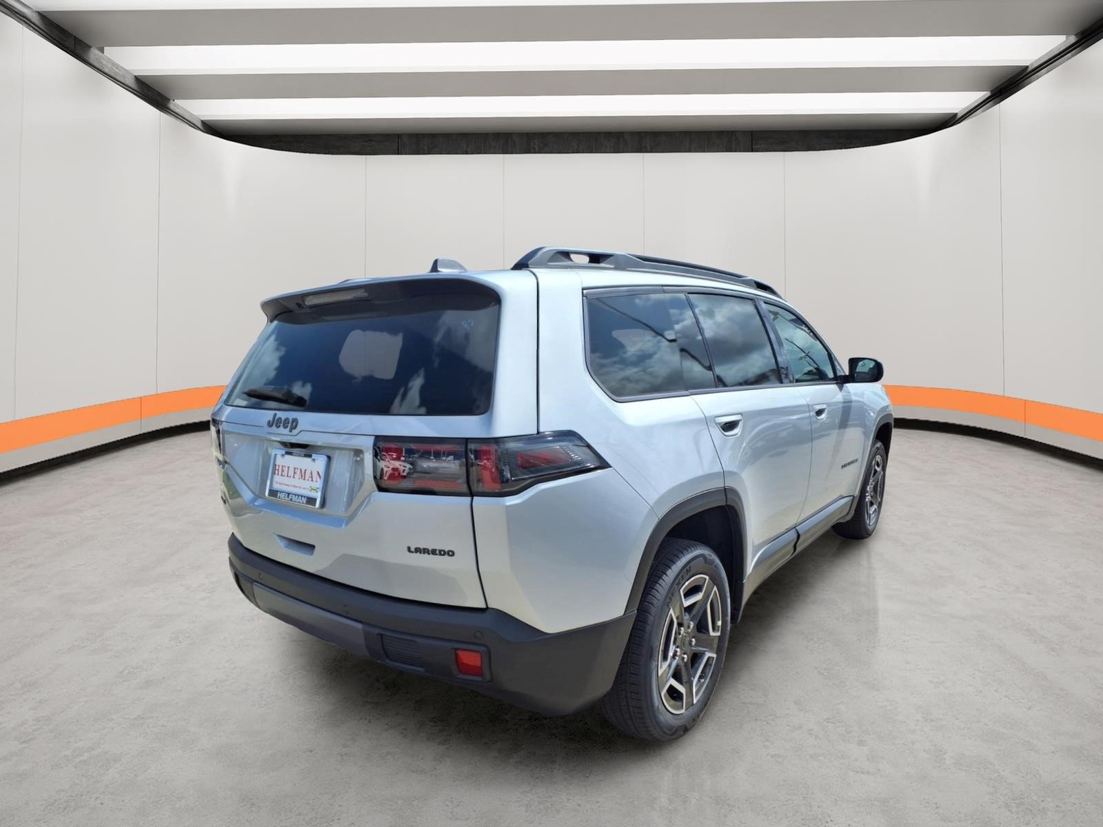 New 2026 Silver Zynith Clear-Coat Exterior Paint Jeep Laredo image 6
