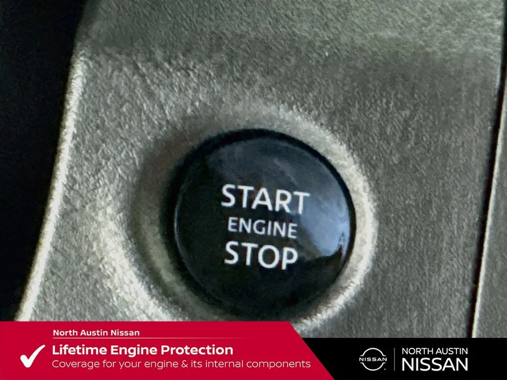 New 2026 White Nissan PRO-X image 19