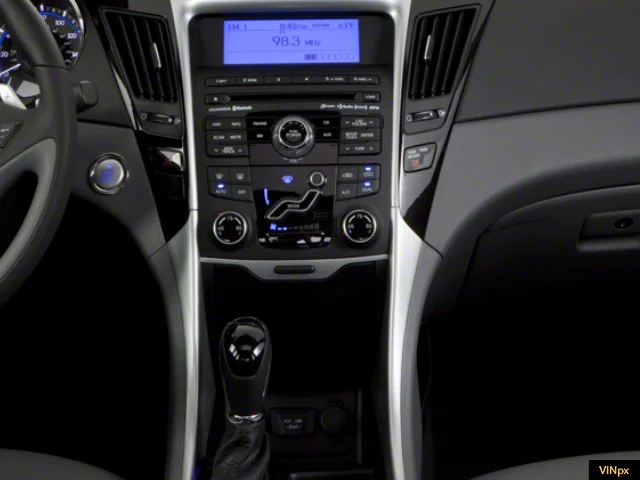 Used 2013 Iridescent Silver Blue Pearl Mica Hyundai GLS image 8