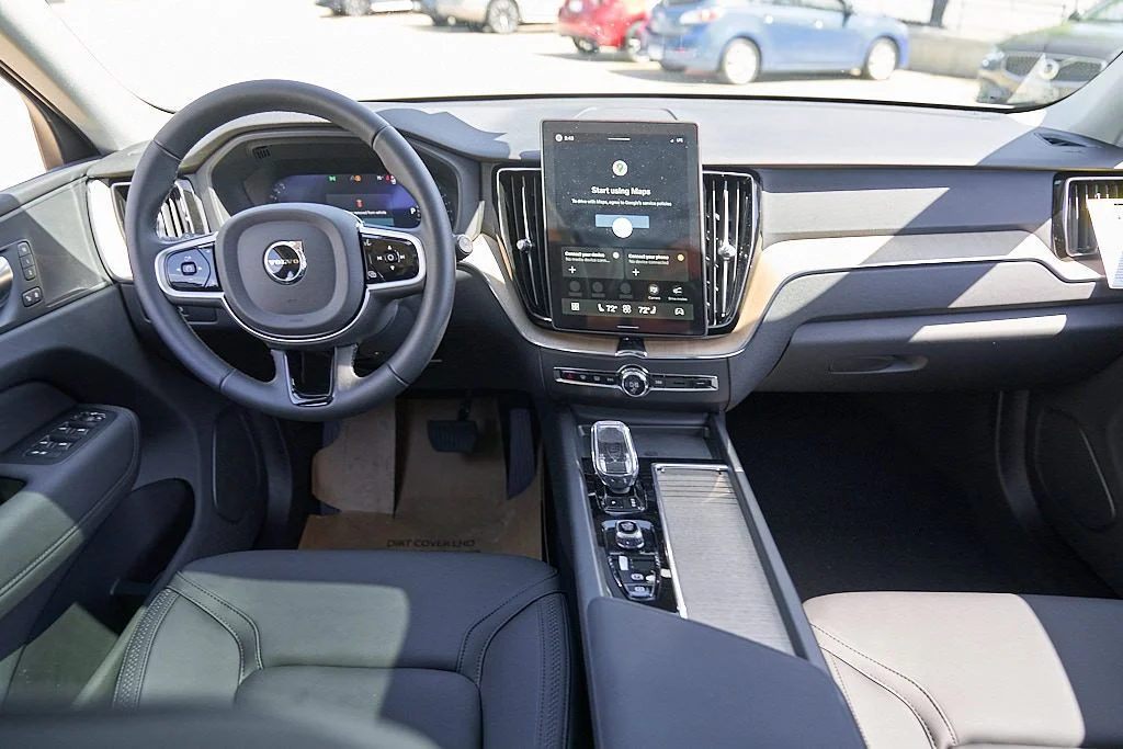 New 2026 Crystal White Volvo Core image 22