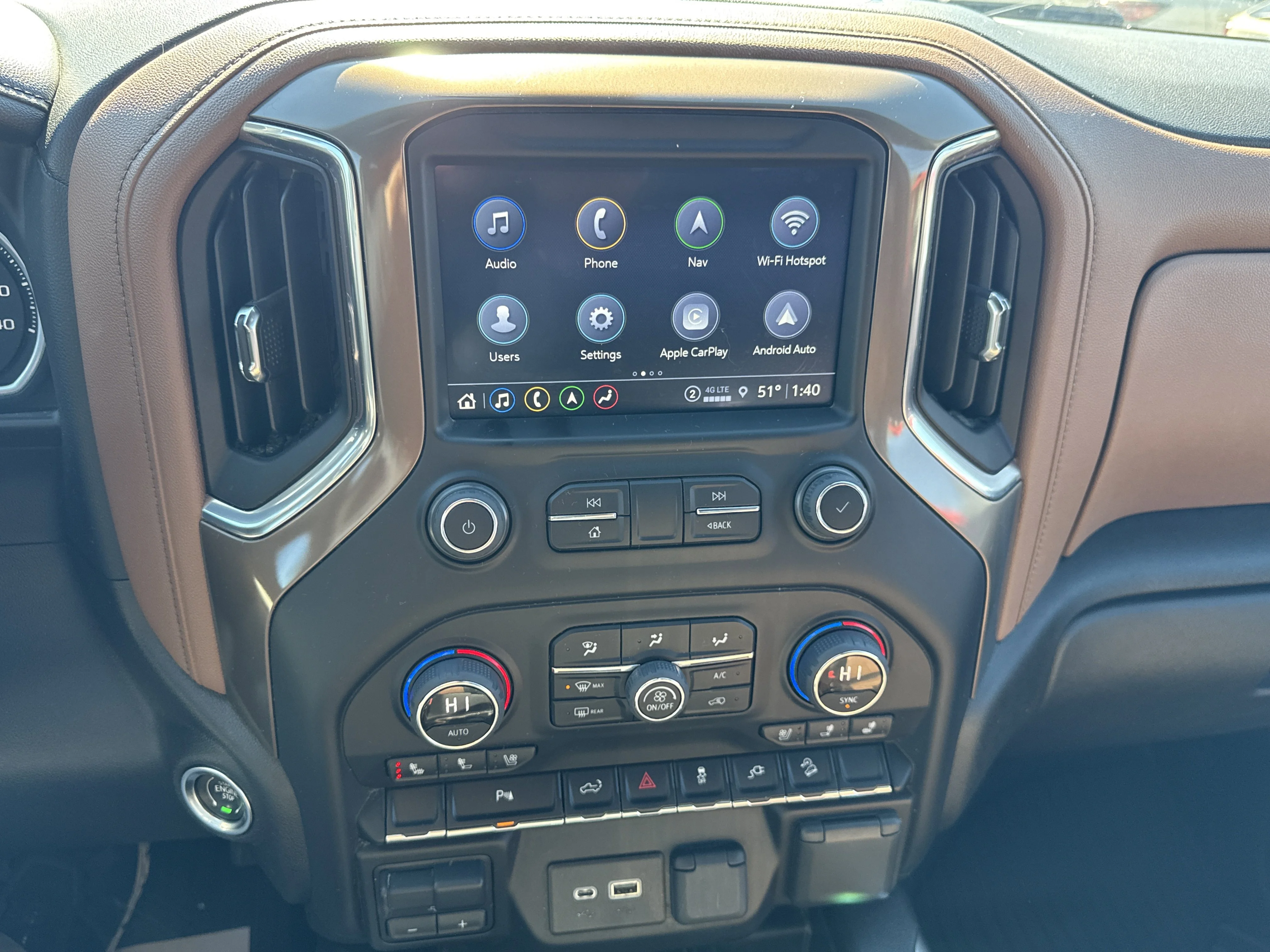 Used 2022 Silver Ice Metallic Chevrolet High Country image 21