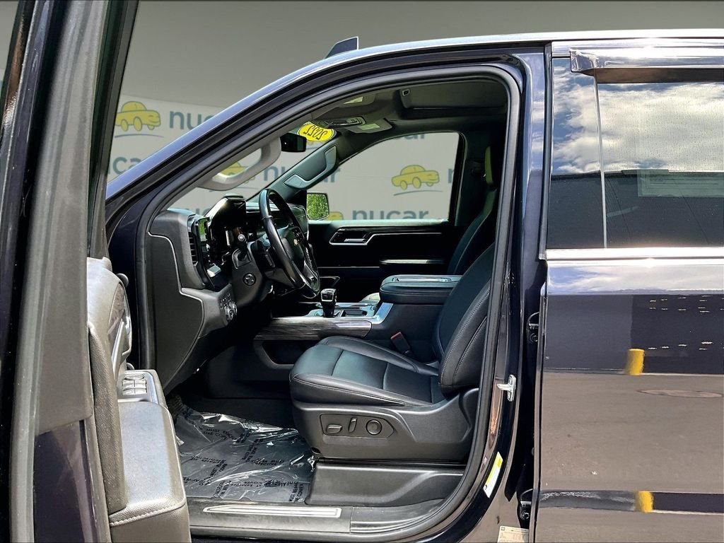 Used 2022 Gray Chevrolet LTZ image 12