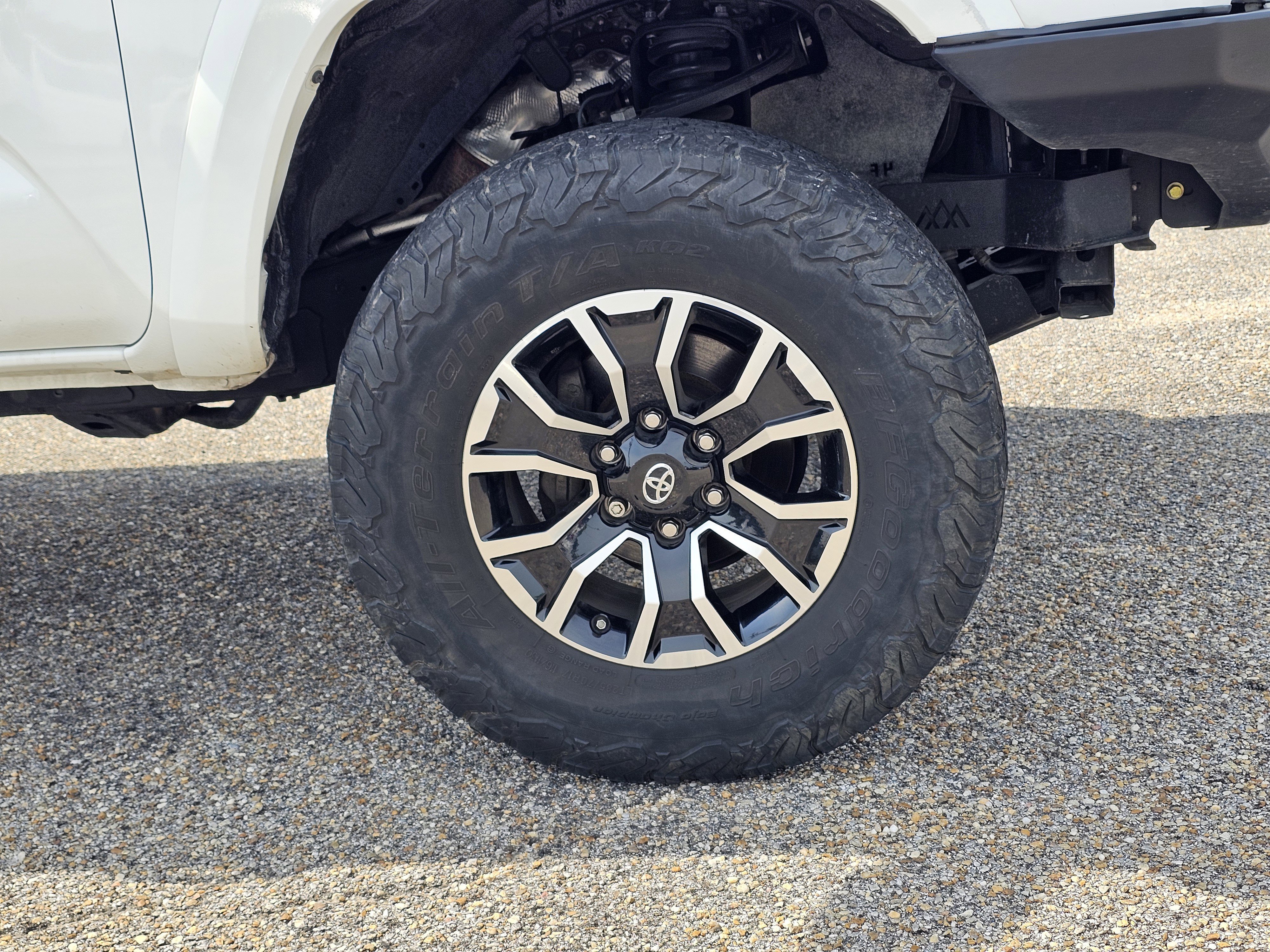 2023 Toyota Tacoma TRD Sport - Photo 6