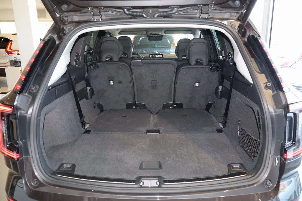 New 2025  Volvo Twin Motor Ultra image 15