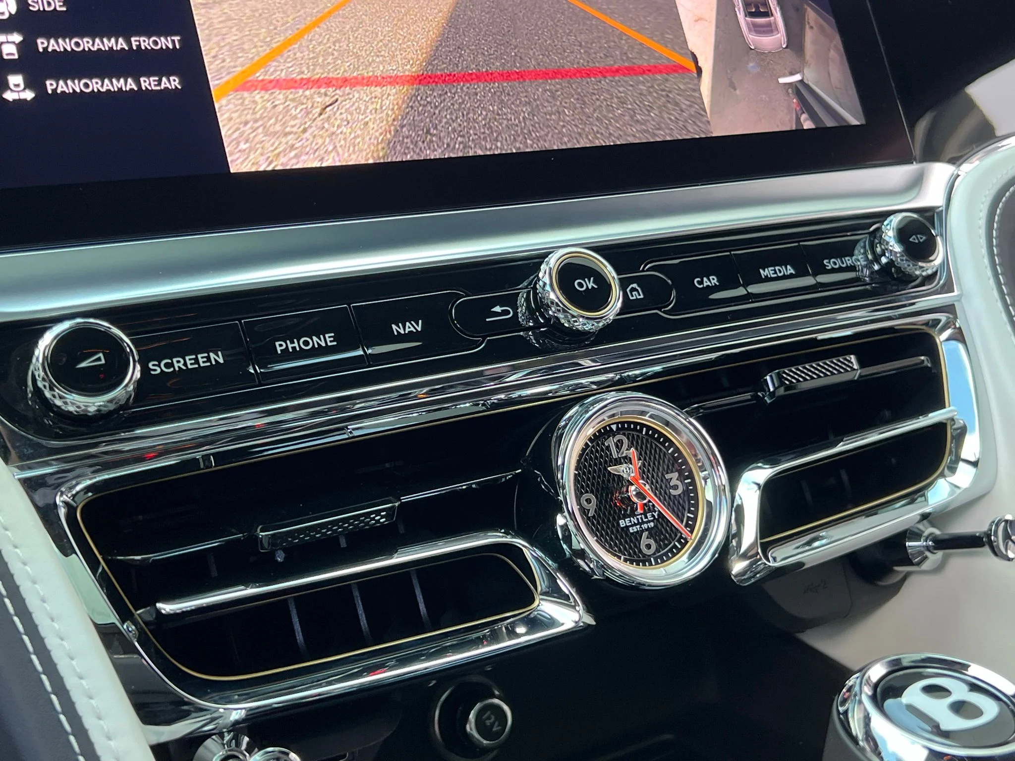 Used 2023  Bentley Speed image 30