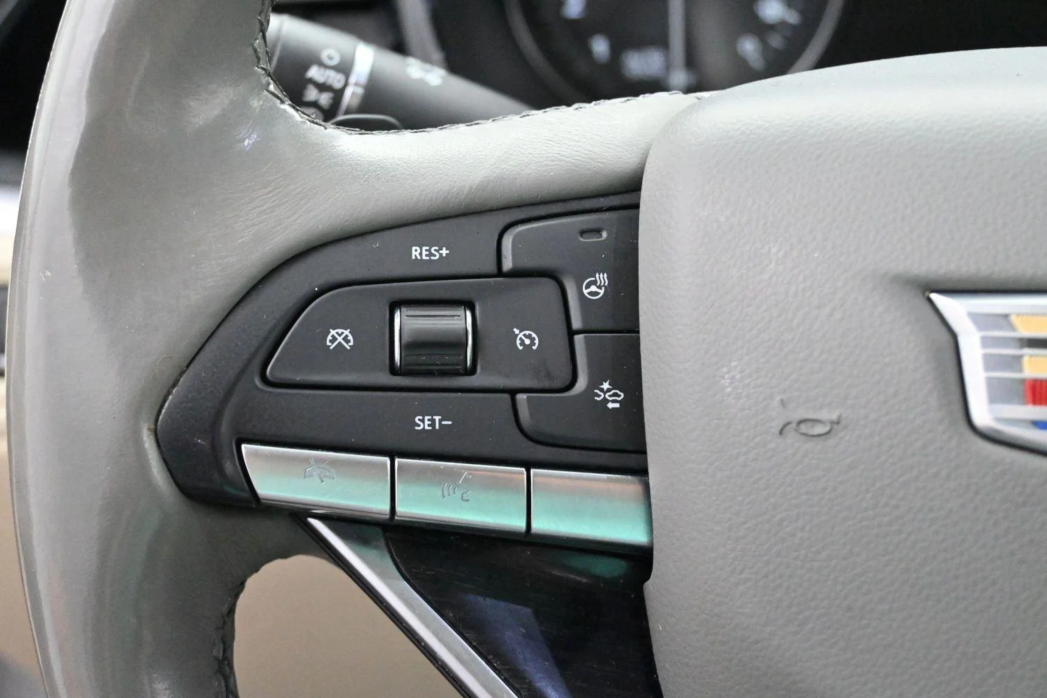 Used 2020 Radiant Silver Metallic Cadillac AWD Premium Luxury image 20