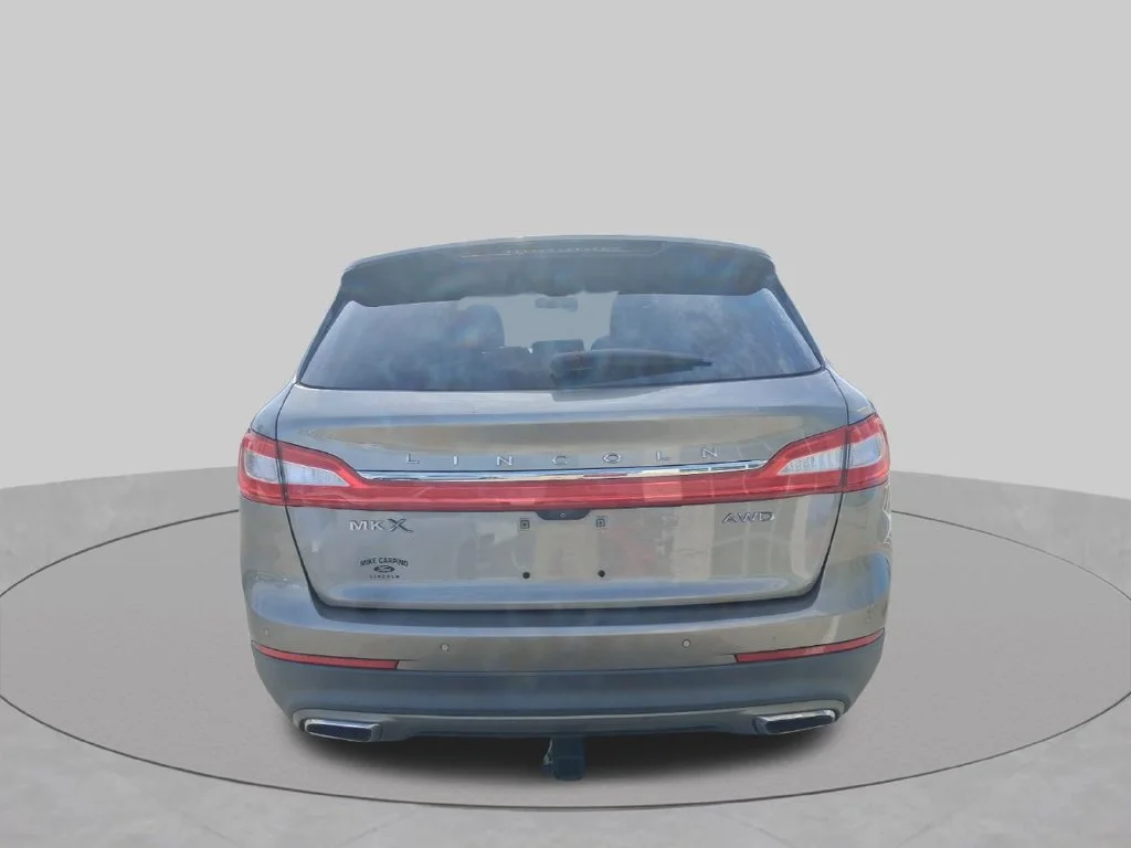 Used 2016  Lincoln Reserve image 7