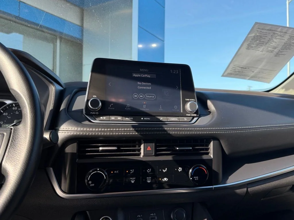 Used 2023 White Nissan S image 24
