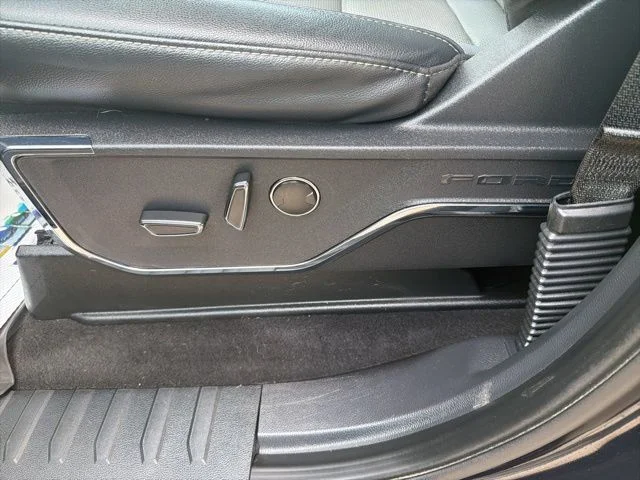 Used 2023 Blue Ford Lariat image 11