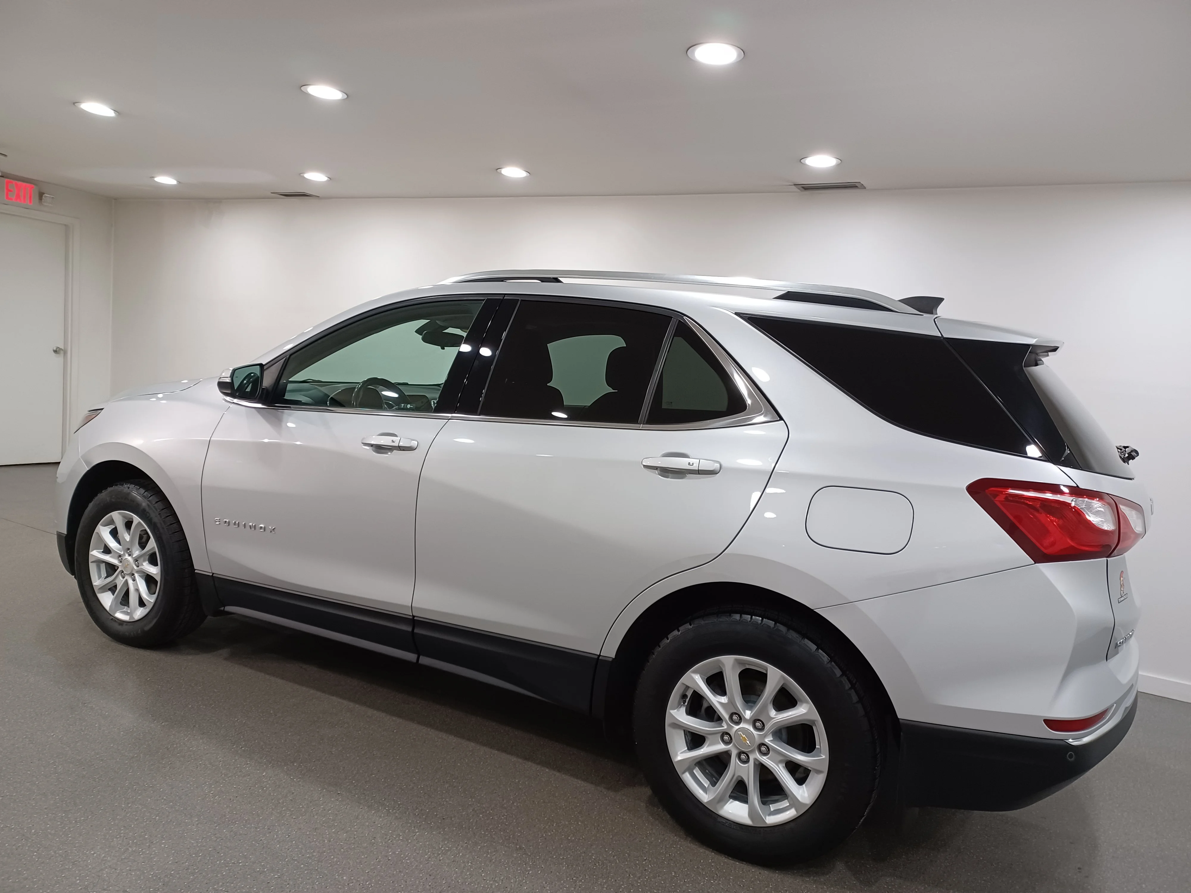Certified Used 2018 Silver Ice Metallic Chevrolet LT AWD*Remote Start | Htd Seats | Pano Roof | Blind Spot Detection | Apple CarPlay | Roof Rails image 7