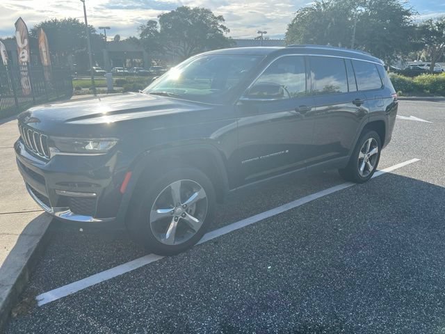 Used 2022 Diamond Black Crystal Pearlcoat Jeep Limited image 1