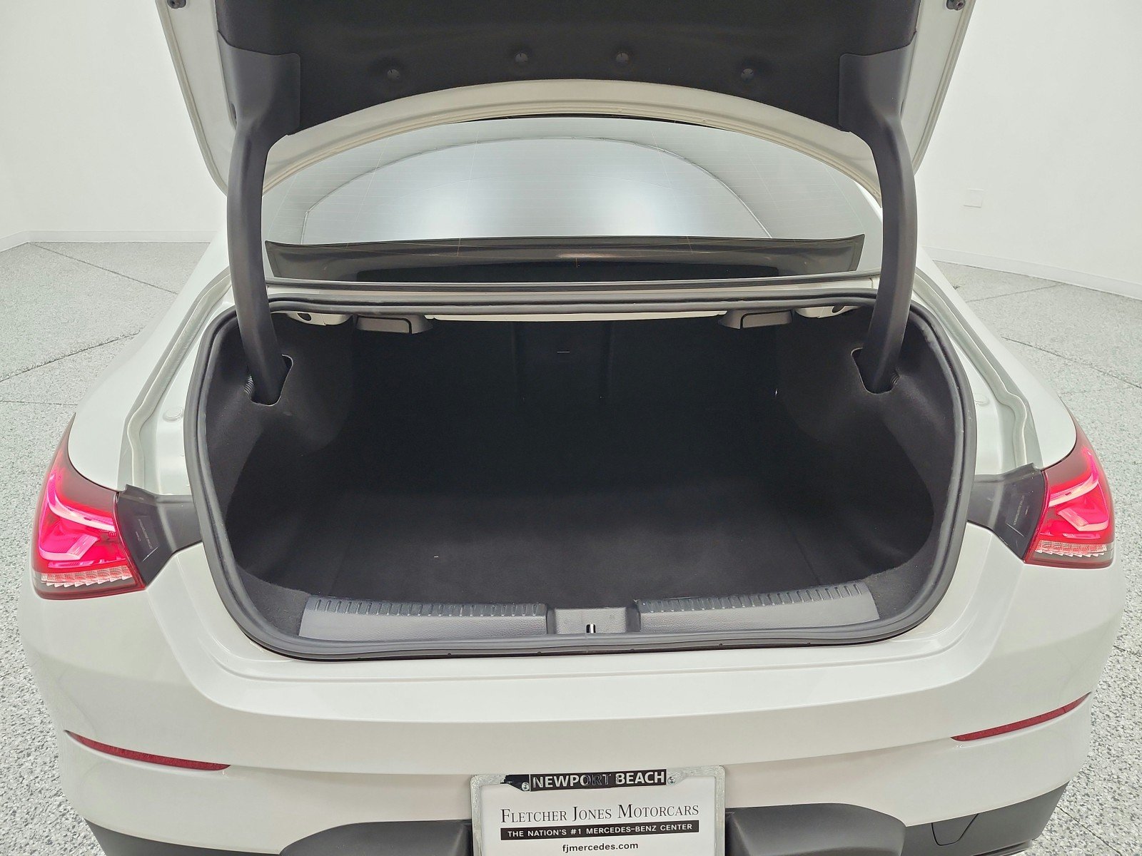 Used 2023 Digital White Metallic Mercedes-Benz CLA 250 Coupe image 19