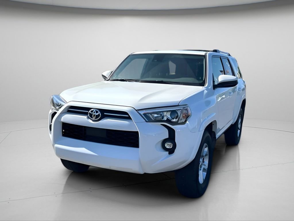 Used 2023 Ice Toyota SR5 image 9