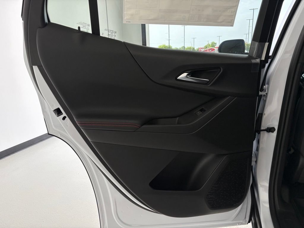 2027 Chevrolet Equinox RS - Photo 34