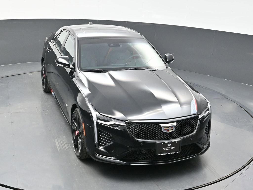 2025 Cadillac CT4 V-Series - Photo 17