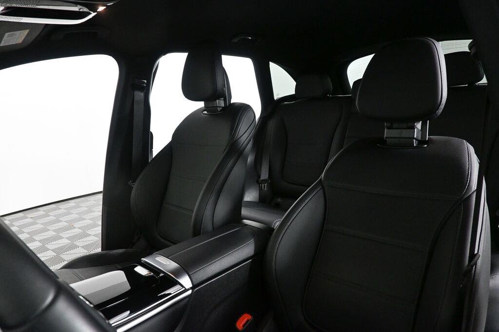 Certified Used 2025 Black Mercedes-Benz GLC 300 image 4