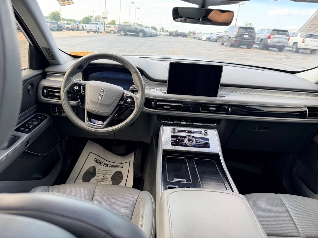 Used 2021  Lincoln Grand Touring image 5