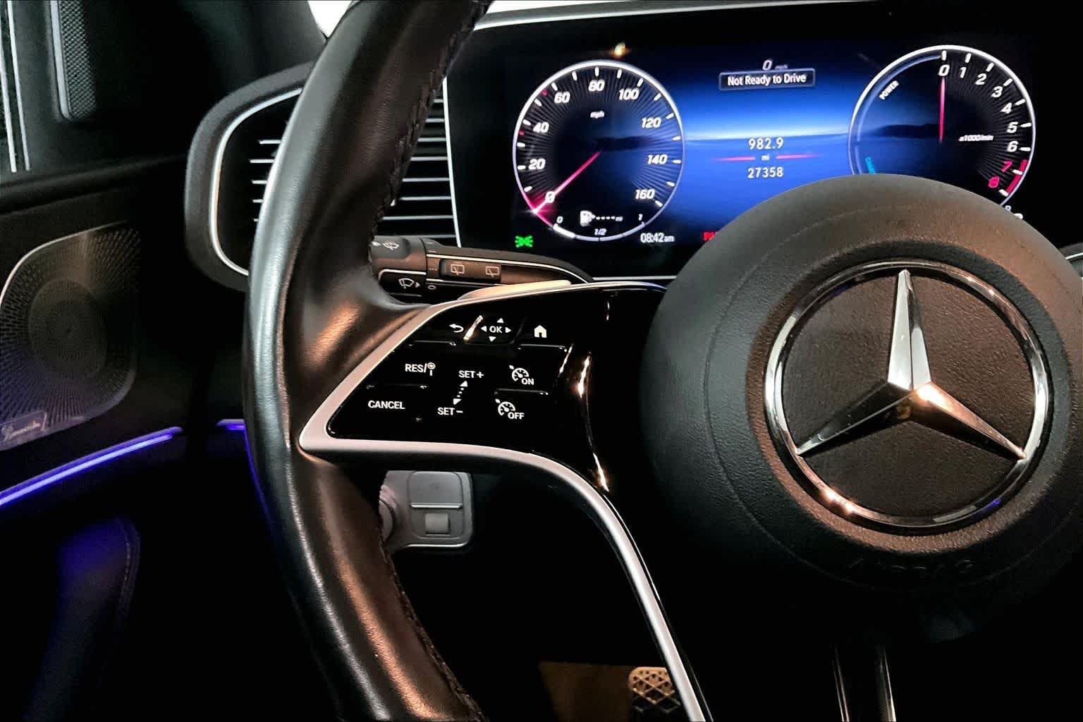 Used 2025 Selenite Grey Metallic Mercedes-Benz GLE 450e image 28