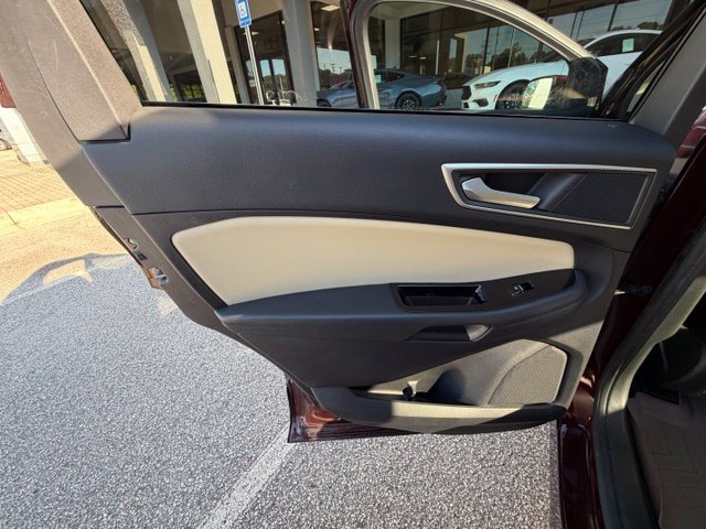 Used 2019 Red Ford SEL image 16