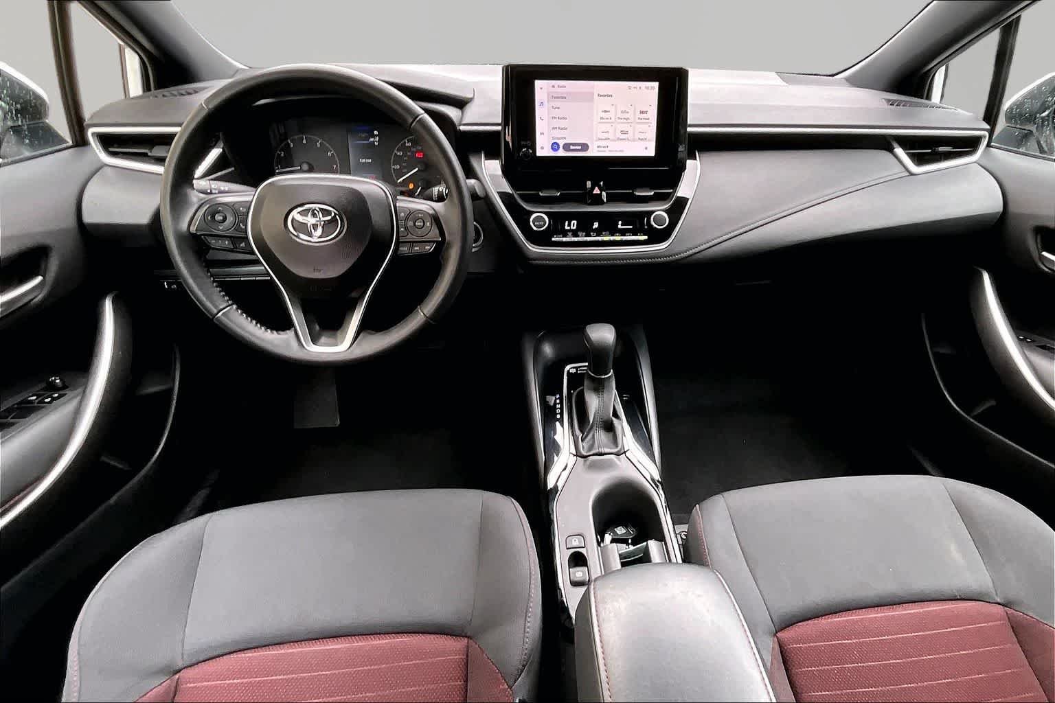 Used 2024 Ice Cap Toyota SE image 16