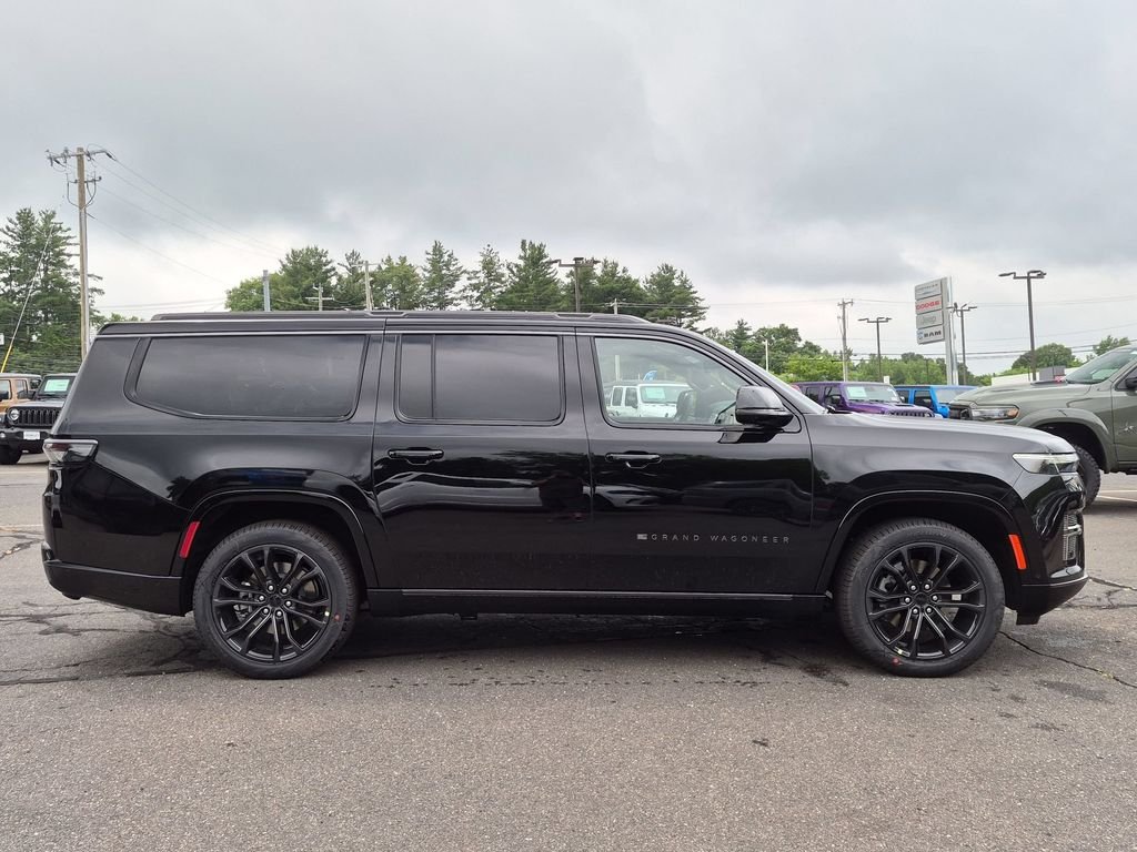 New 2026 High Gloss Black Jeep Summit Reserve image 2