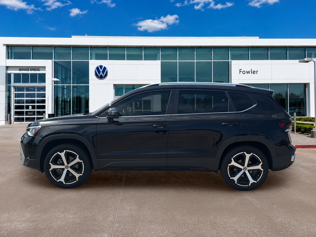Certified Used 2025 Black Volkswagen 1.5T SEL image 9