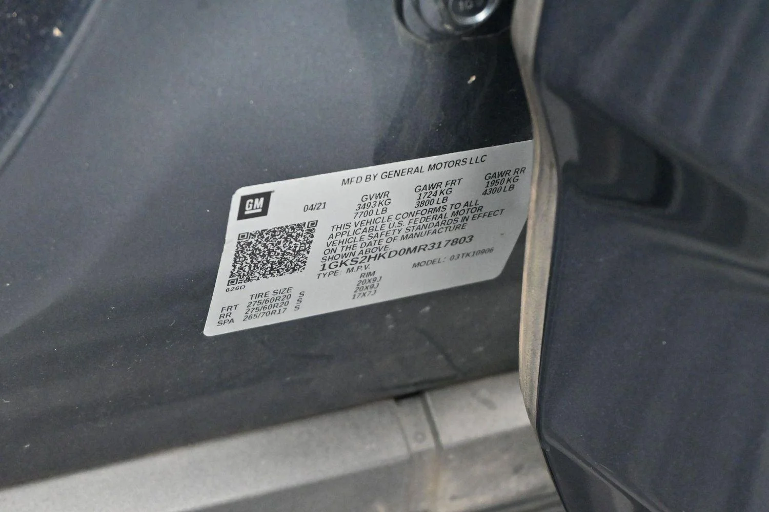 Used 2021 Dark Sky Metallic GMC AT4 image 46