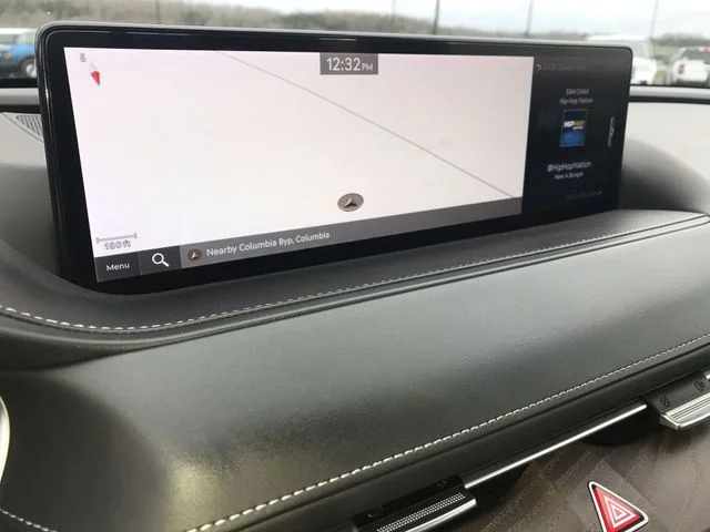 Used 2021 White Genesis 3.5T image 18