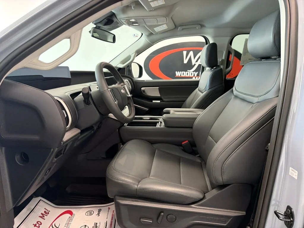 New 2027 Glacier Gray Metallic Tri-Coat Ford Active image 11
