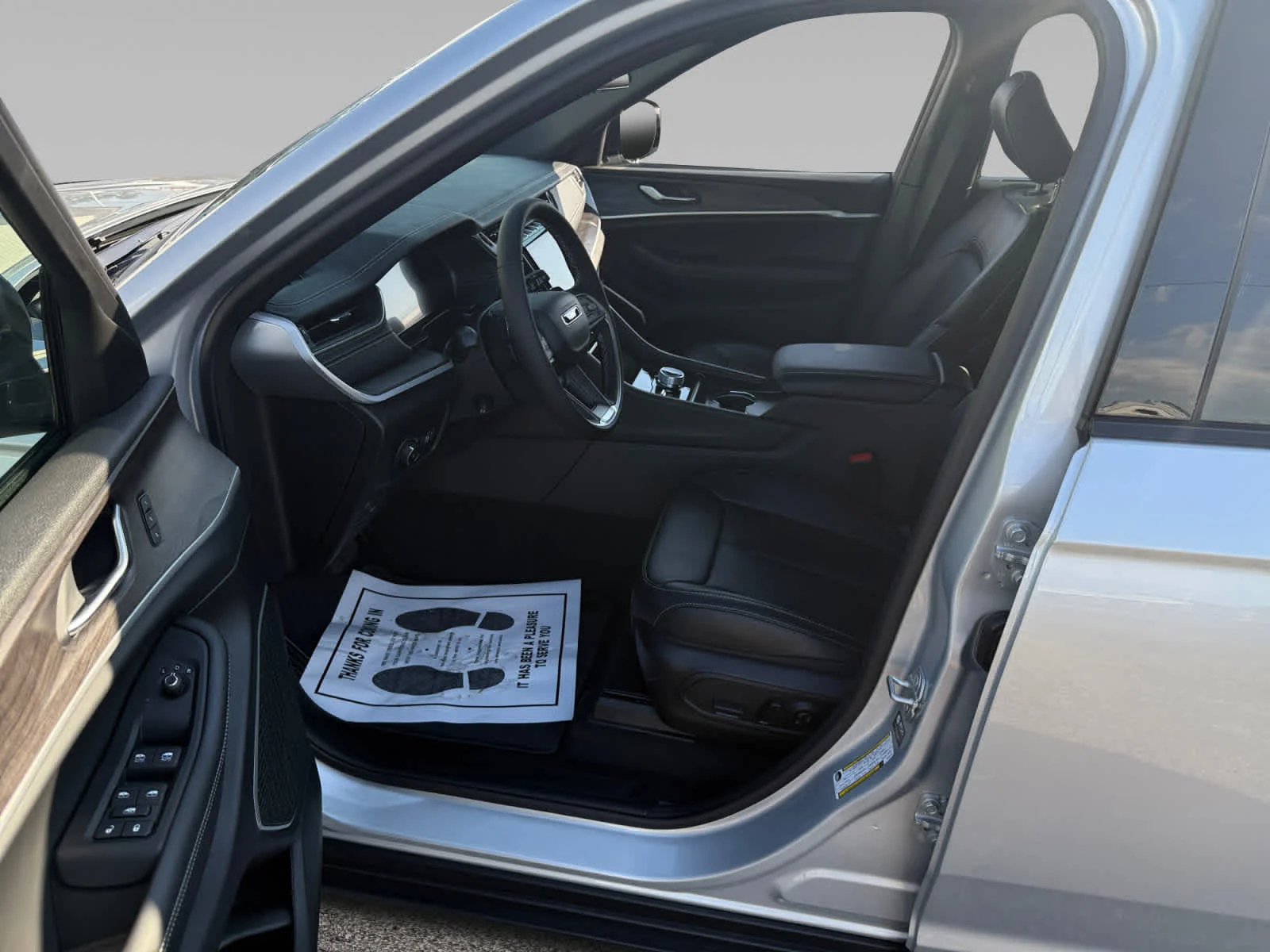 2025 Jeep Grand Cherokee L Limited - Photo 9