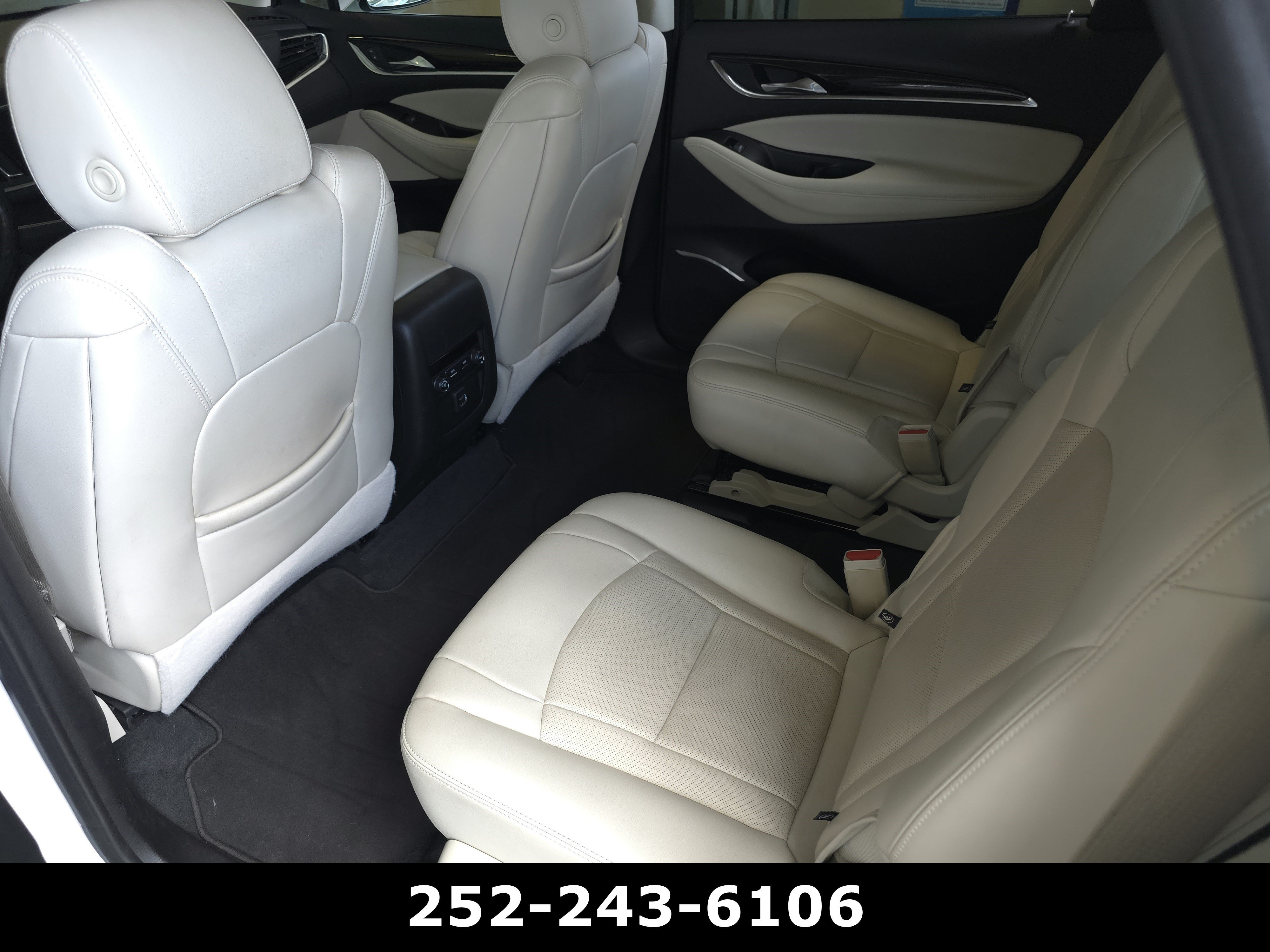Used 2023 Summit White Buick Essence image 28