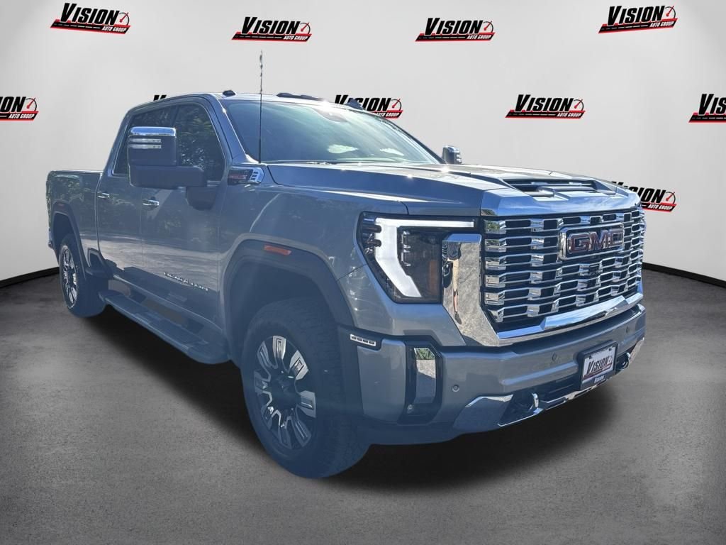 Used 2025 Silver GMC Denali image 7