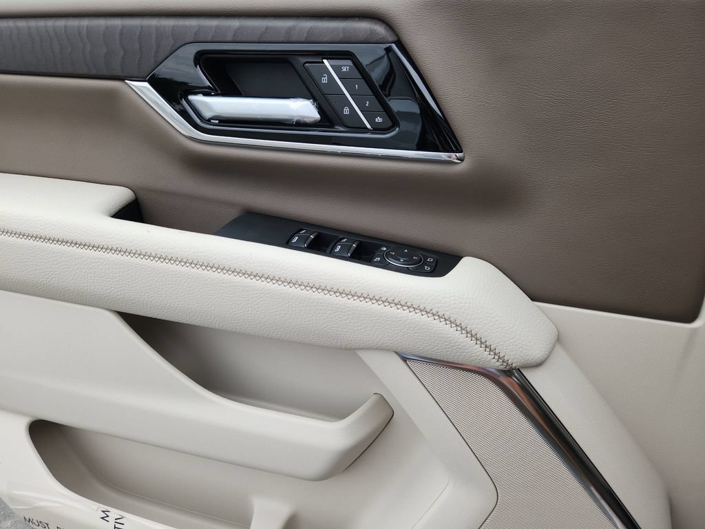 2026 GMC Yukon XL Denali - Photo 7
