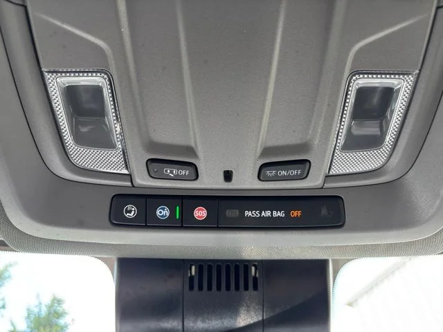 Used 2026 Onyx Black GMC Elevation image 31