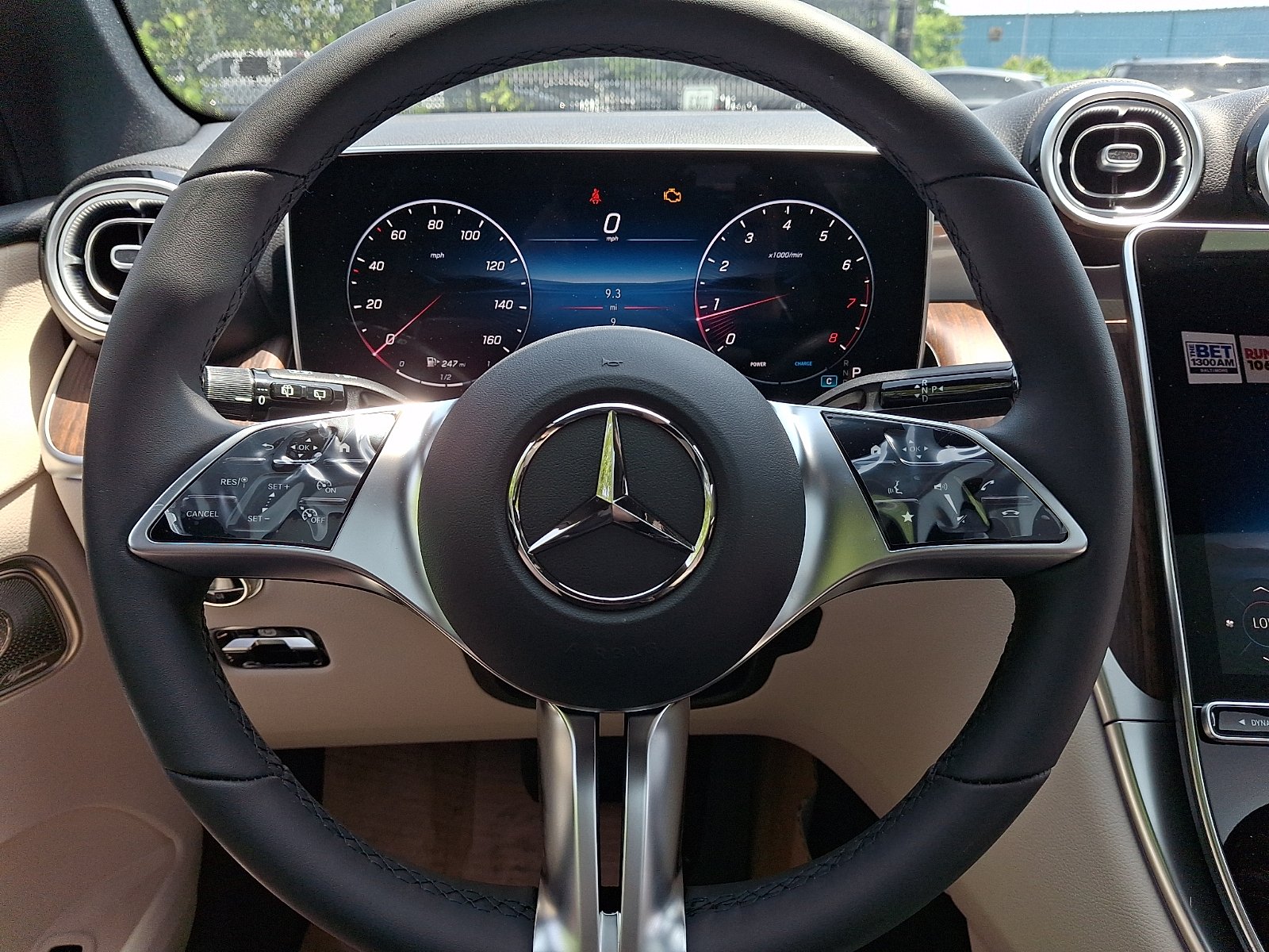New 2026 Obsidian Black Metallic Mercedes-Benz GLC 300 image 17