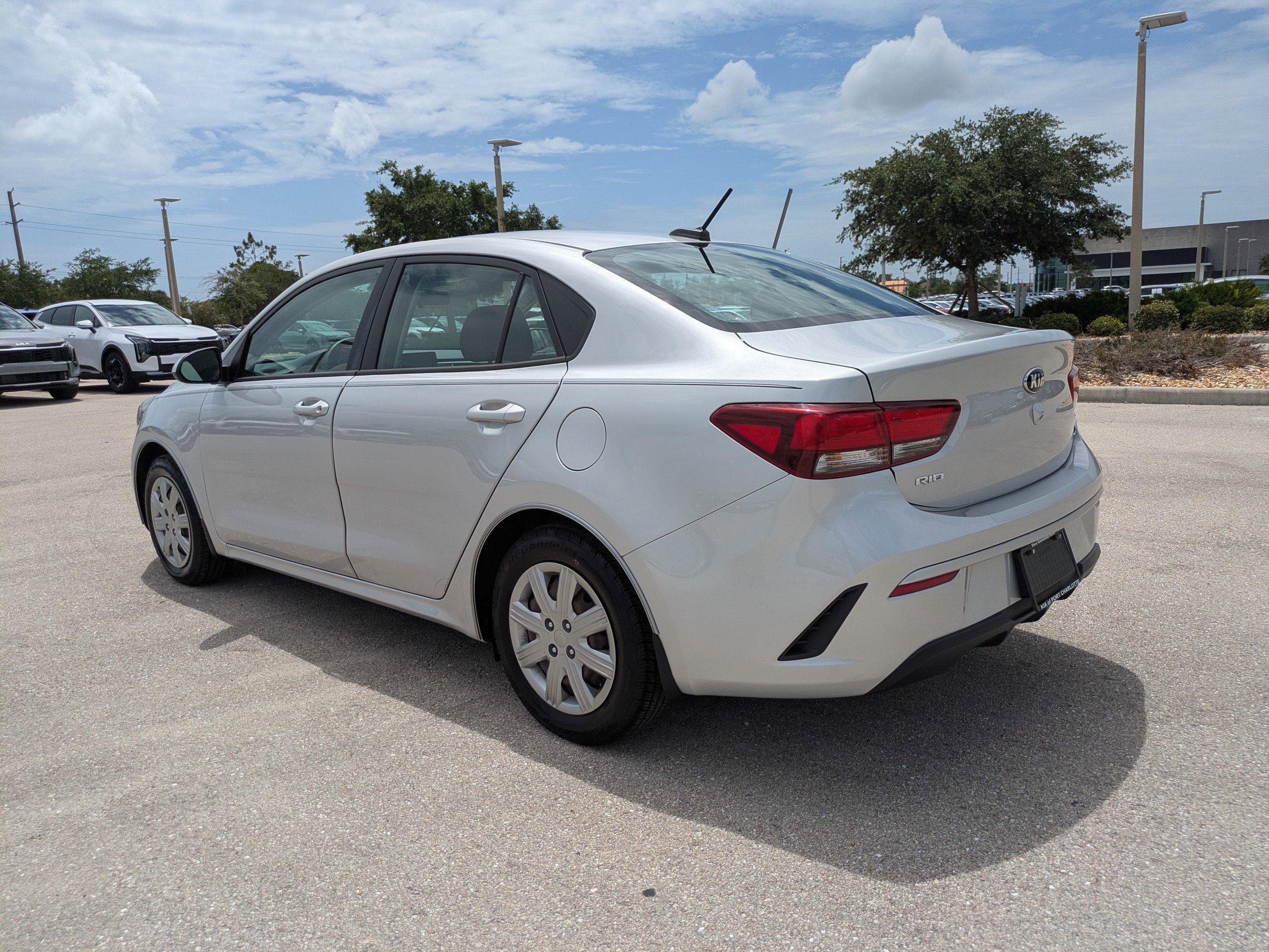 Certified Used 2021 Silky Silver Kia S image 9