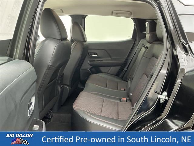 Used 2025 Super Black Nissan SR image 18