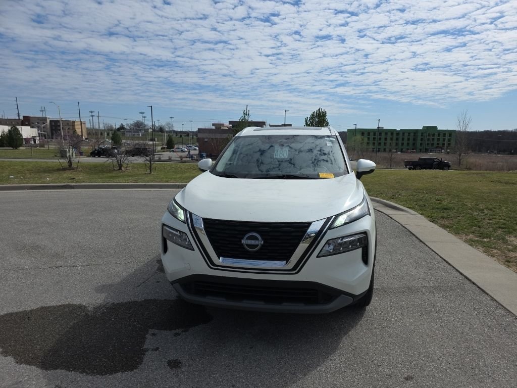 Used 2022 Nissan Rogue SV with VIN JN8BT3BB5NW337305 for sale in Kansas City
